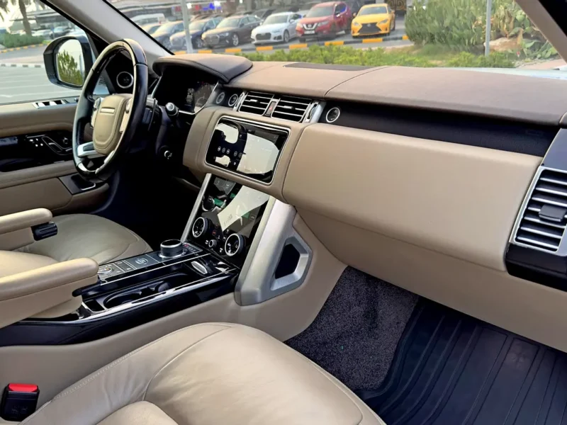 2018 Land Rover Range Rover HSE 3.0-liter V6 Supercharged Petrol White Beige SUV