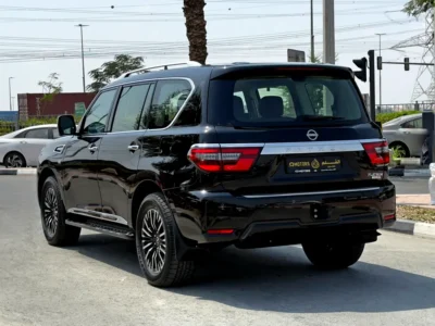 2022 Nissan Patrol LE Platinum City 5.6 Litre V8 Petrol Engine Black Red SUV GCC Specs