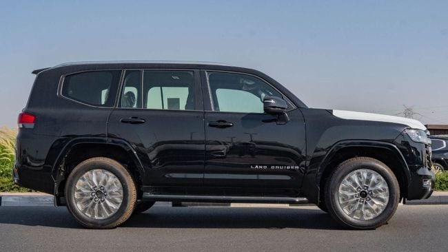 2026 Toyota Land Cruiser 300 GXR 3.3L V6 Twin Turbo Diesel Engine Black SUV GCC Specs