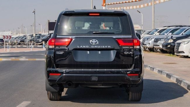 2026 Toyota Land Cruiser 300 GXR 3.3L V6 Twin Turbo Diesel Engine Black SUV GCC Specs