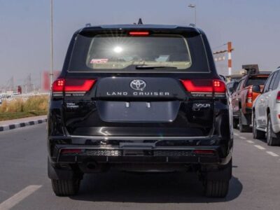 2026 Toyota Land Cruiser 300 VXR 3.5 Litres V6 Twin Turbo Petrol Black Beige SUV GCC Specs