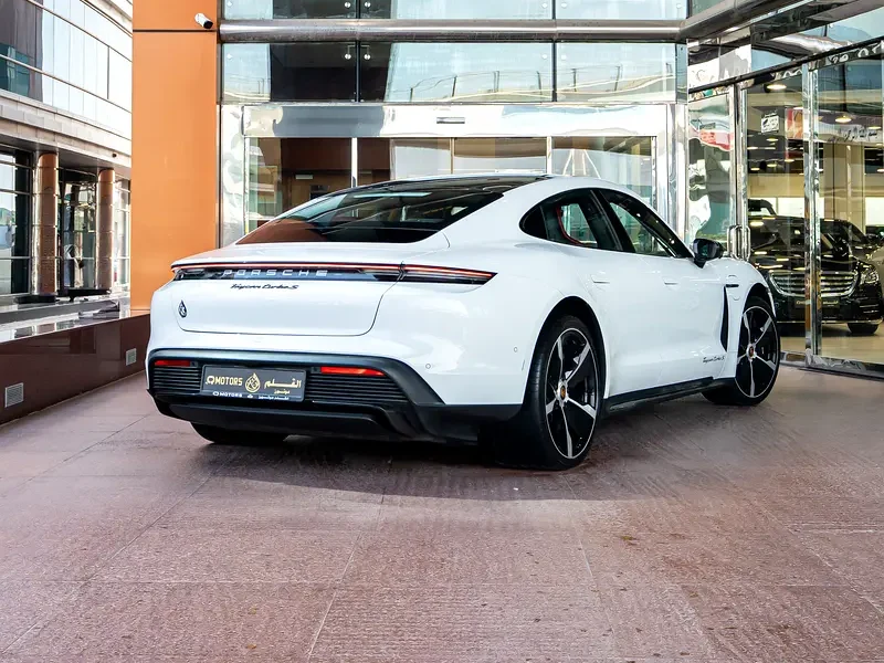 2020 Porsche Taycan Turbo S Electric Vehicle White Red Sedan 450 - 550 KM Range
