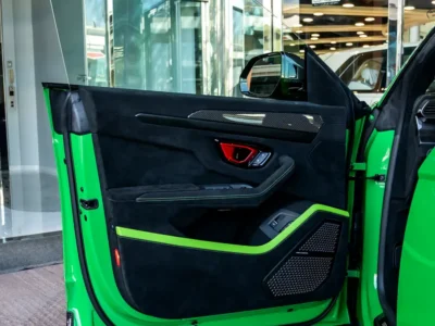 2024 Lamborghini Urus Performante 4.0L twin-turbo V8 Petrol Engine Green Black SUV