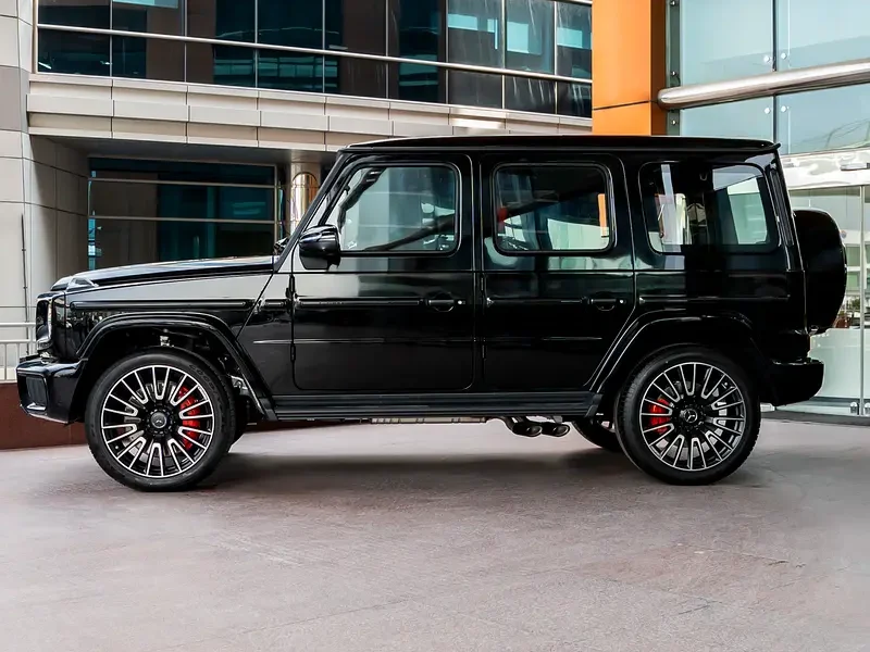 2026 Mercedes-Benz AMG G 63 4.0 Litres V8 Biturbo Engine Black Red SUV