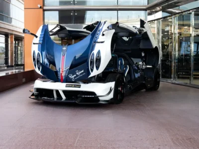 2018 Pagani Huayra BC 19 6.0 Liters V12 Petrol Engine White Blue Sports Car