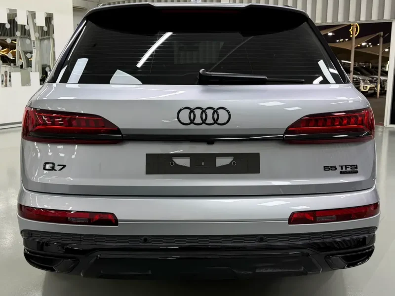 2021 Audi Q7 55 TFSI quattro S line Black Edition 3.0-liter V6 Turbo Petrol Engine Silver Black SUV