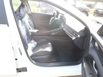 2025 Hyundai Elantra Premium 1.5 Litre 4 Cylinders Petrol Engine White Black Sedan