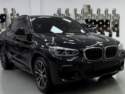 2021 BMW X4 xDrive30i M Sport 2.0-liter Turbocharged 4-cylinder Engine Black Red SUV