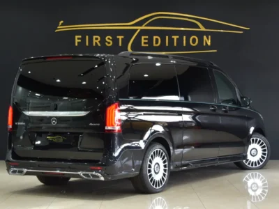2023 Mercedes-Benz V-Class V 300 2.0-liter 4-cylinder Diesel Engine Black Blue Luxury MPV