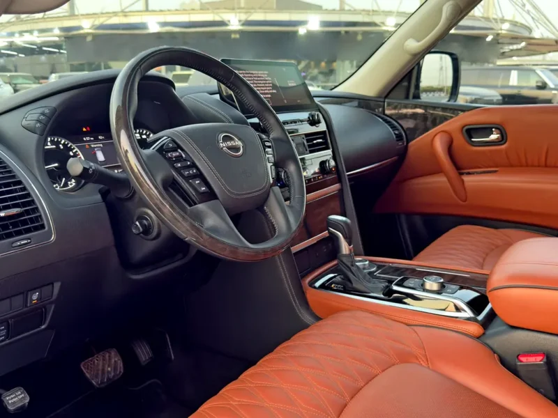 2023 Nissan Patrol SE Platinum 4.0-liter V6 Petrol Engine White Tan SUV GCC Specs