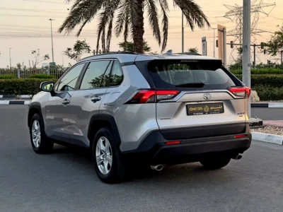 2019 Toyota RAV 4 Other 2.5-litre 4-cylinder Petrol Engine Grey Tan Crossover GCC Specs