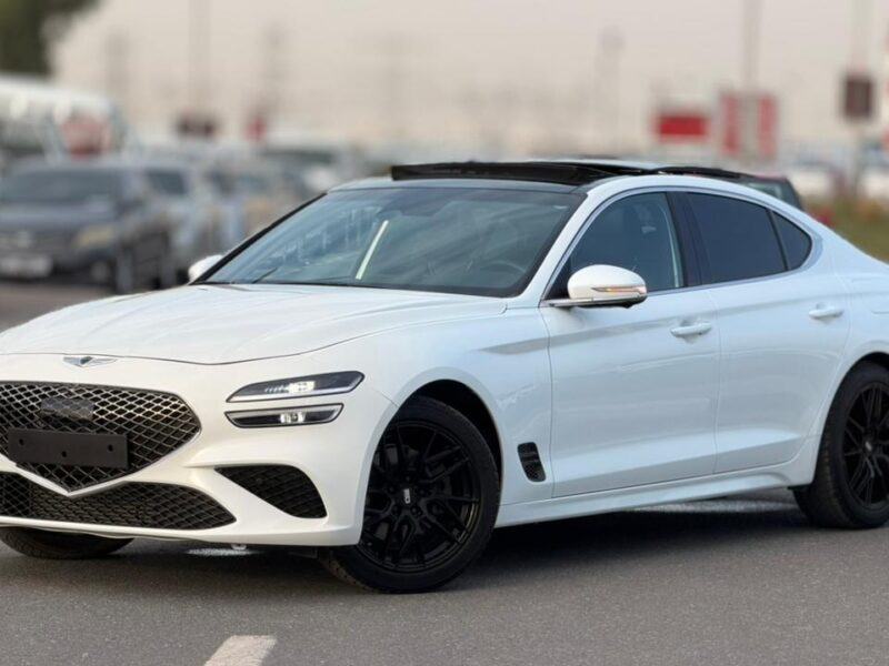 2022 GENESIS G70 Prestige 2.0T AWD 2.0 L V4 Turbo Petrol Engine White Brown Sedan