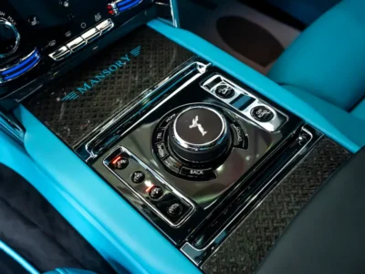 2025 Rolls-Royce Cullinan Black Badge 6.75-liter Twin-Turbocharged V12 Black Blue SUV
