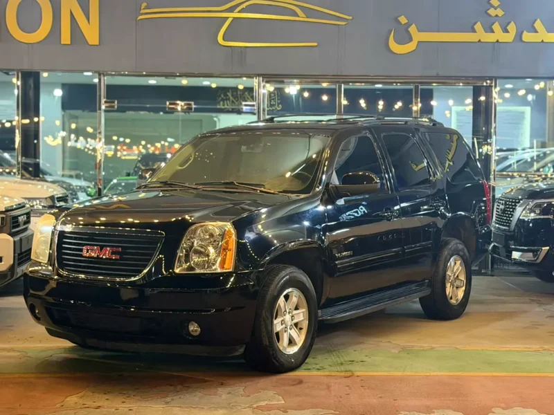2014 GMC Yukon Other 5.3 Litres V8 Petrol Engine Black Beige SUV GCC Specs