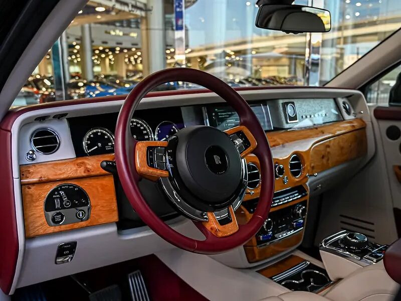 2019 Rolls-Royce Phantom Standard 6.75-liter twin-turbo V12 Engine Black White Sedan