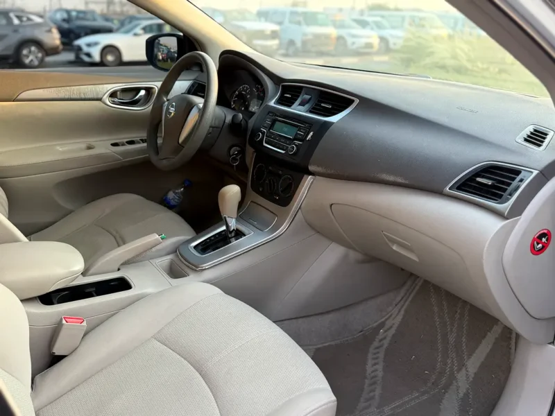 2020 Nissan Sentra Standard 1.6L 4 Cylinders Engine White Beige Sedan Mid Option GCC