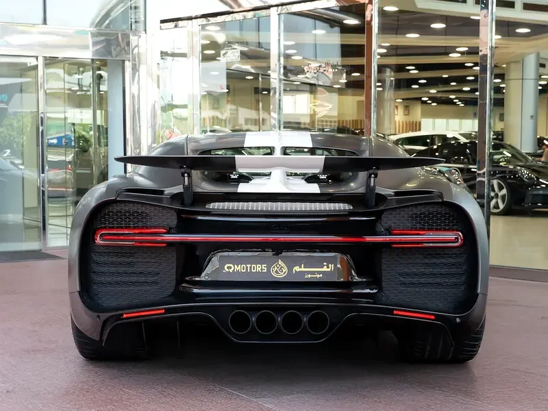 2021 Bugatti Chiron Standard 8.0L Quad-turbocharged W16 Engine Grey Tan Sports Car