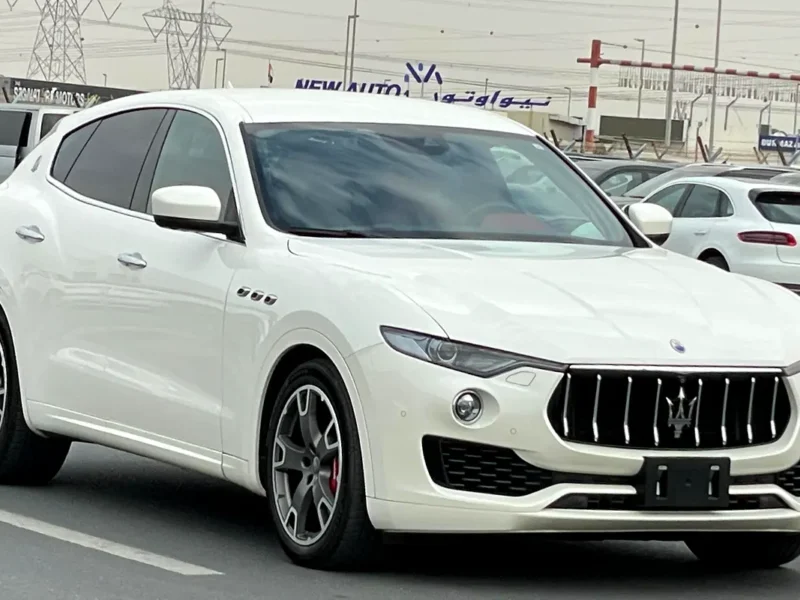 2017 Maserati Levante Standard V6 Engine White Red SUV Full option Excellent Condition