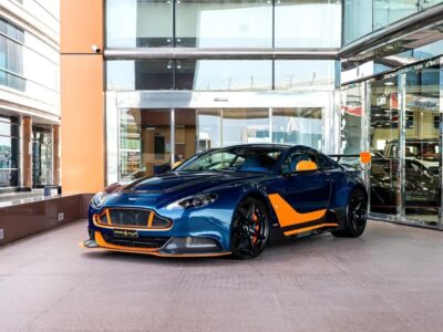2016 Aston Martin V12 Vantage 5.9-liter V12 Petrol Engine Blue Sports Car GCC Specs