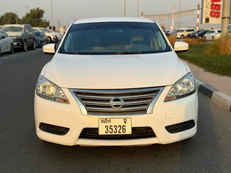 2020 Nissan Sentra Standard 1.6L 4 Cylinders Engine White Beige Sedan Mid Option GCC