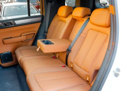 2025 BYD Leopard 5 Ultra 210KM 1.5 Litres 4 Cylinders Hybrid Engine White Tan SUV