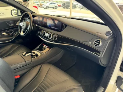 2019 Mercedes-Benz S-Class S 560 4MATIC V8 Petrol Engine White Black Sedan