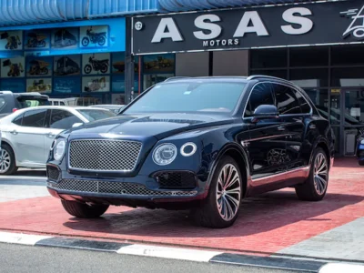 2018 Bentley Bentayga Standard 8 Cylinders Petrol Engine Black Red SUV GCC Specs