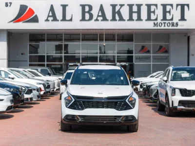 2025 Kia Sportage Other 2.0 Litres 4 Cylinders Petrol Engine White Black SUV GCC Specs