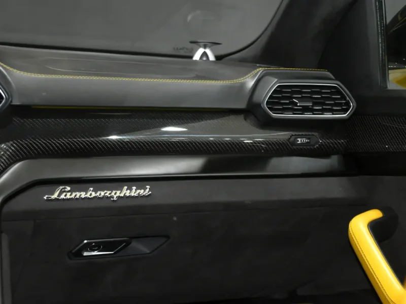 2022 Lamborghini Urus Pearl Capsule 8 Cylinders Petrol Engine Yellow SUV GCC