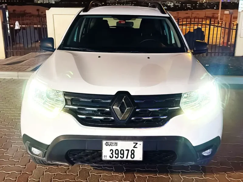 2023 Renault Duster LE 4 Cylinders Petrol Engine White Grey SUV GCC Specs