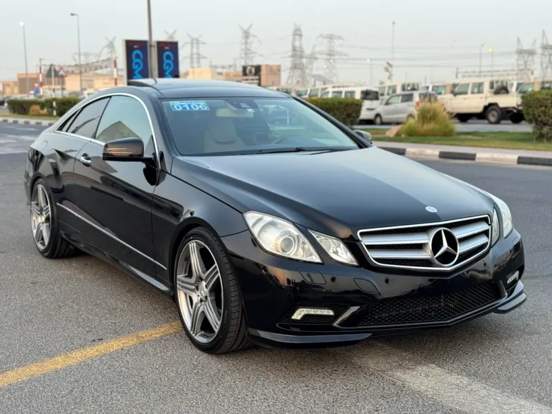2011 Mercedes-Benz E-Class E550 V8 Petrol Engine Black Beige Coupe AUCTION GRADE 4/B