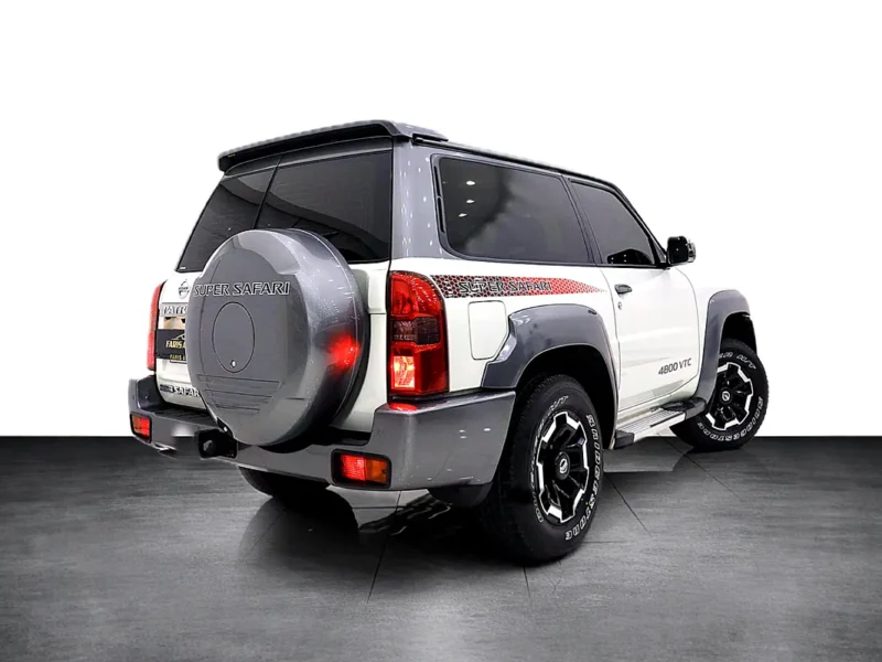 2021 Nissan Patrol Safari Super Safari 6 Cylinders Petrol Engine White Tan SUV GCC Specs