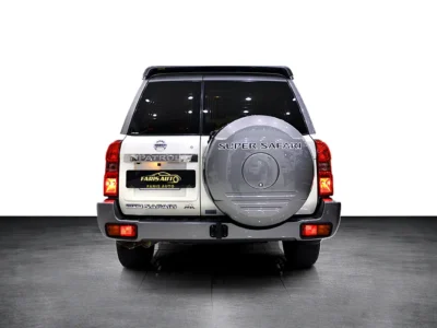 2021 Nissan Patrol Safari Super Safari 6 Cylinders Petrol Engine White Tan SUV GCC Specs