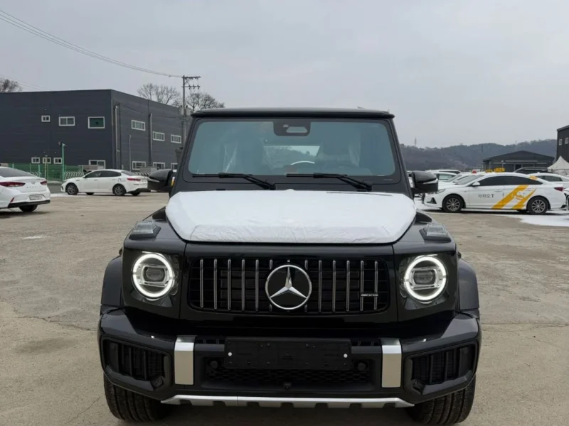 2026 Mercedes-Benz G 63 AMG 4.0 Litres V8 Biturbo Petrol Engine Black Brown SUV