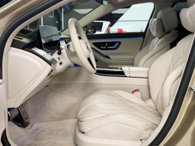2023 Mercedes Maybach S680 6.0 L V12 Twin-Turbo Two tone Gold Black Beige Sedan