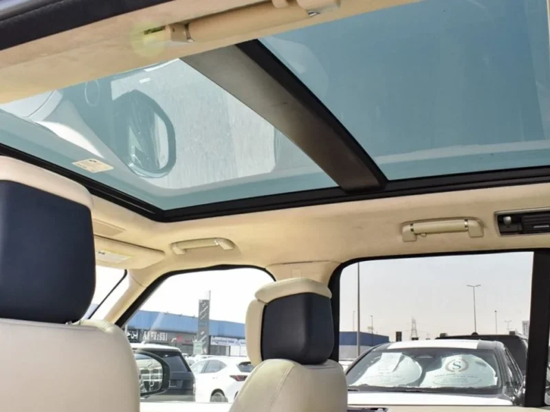 2022 Land Rover Range Rover HSE P400 3.0L 6-Cylinder Inline Petrol Blue Beige SUV