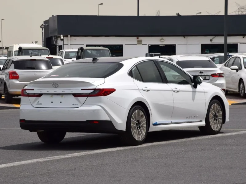 2026 Toyota Camry 2.5 Litres 4 Cylinders Hybrid Engine White Brown Sedan GCC Specs