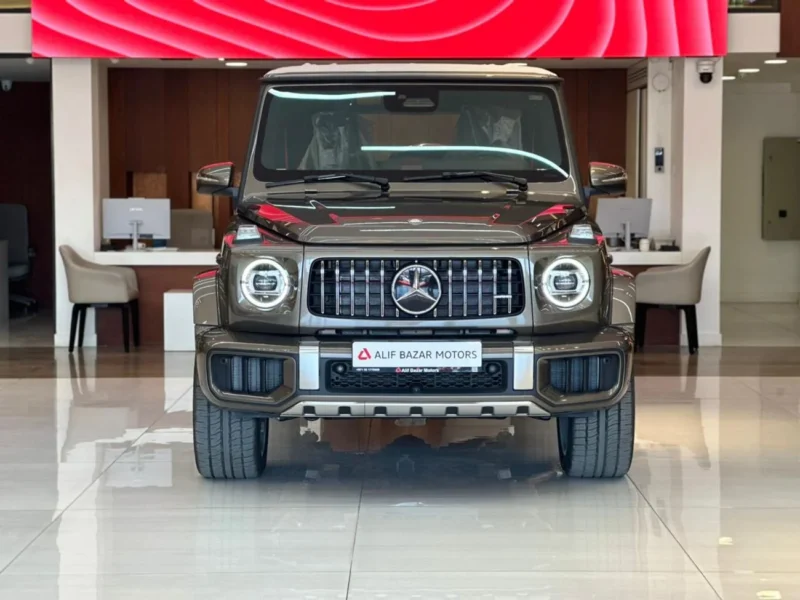 2026 Mercedes-Benz G 63 AMG 4.0 Litres V8 Biturbo Petrol Engine Brown Black SUV