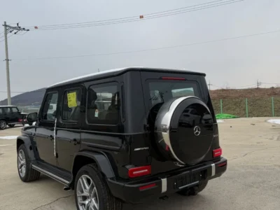 2026 Mercedes-Benz G 63 AMG 4.0 Litres V8 Biturbo Petrol Engine Black Brown SUV
