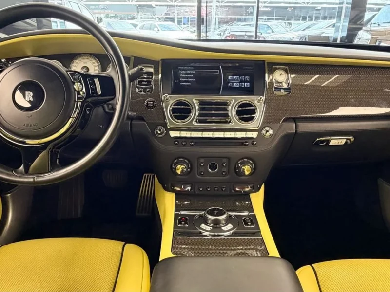 2018 Rolls-Royce Wraith 6.6L Twin-Turbocharged V12 Engine Blue Yellow Coupe GCC