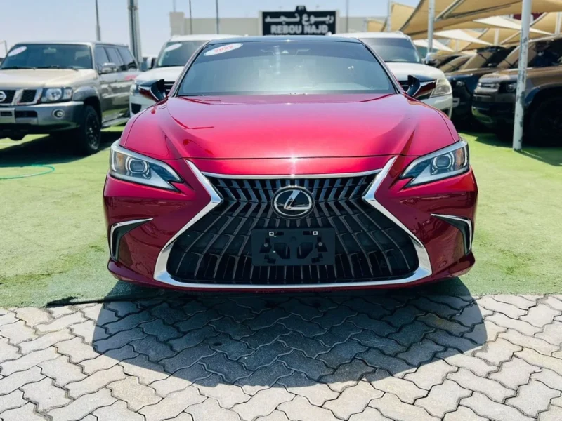 2022 Lexus ES350 3.5 Litres V6 Petrol Engine Red Black Sedan Full Options Automatic