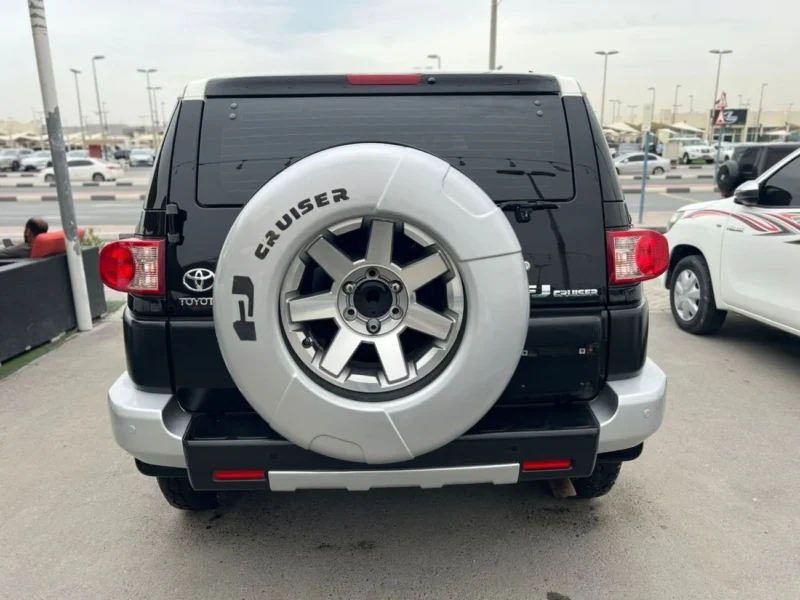 2017 Toyota FJ Cruiser 4.0 Litres V6 Petrol Engine Black SUV Full Options GCC Specs