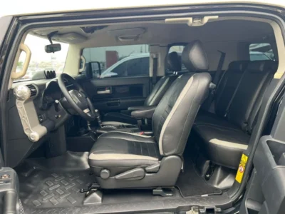 2017 Toyota FJ Cruiser 4.0 Litres V6 Petrol Engine Black SUV Full Options GCC Specs