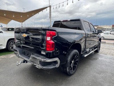 2023 CHEVROLET SILVERADO 5.3 Litres V8 Petrol Engine Black Brown Pickup Truck GCC