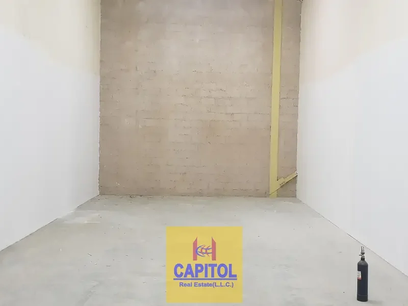 270 sqft on Mezzanine Floor Warehouse Available in Al Quoz