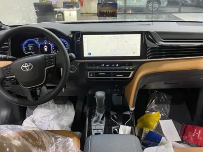2026 TOYOTA CAMRY LUMIERE 2.5L HYBRID 4 Cylinders Engine Grey Brown Sedan GCC