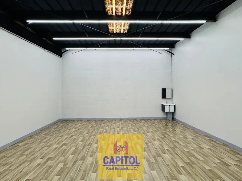 570 sqft on Mezzanine Floor Available in Al Quoz