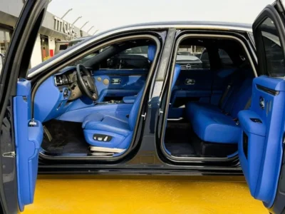 2021 Rolls-Royce Ghost 6.75-litre Twin-Turbo V12 Petrol Engine Black Blue Luxury Sedan