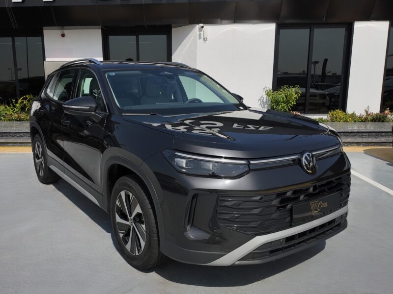 2025 Volkswagen Tiguan 330 TSI R-Line 2.0 Litres Turbocharge 4 Cylinders Grey SUV