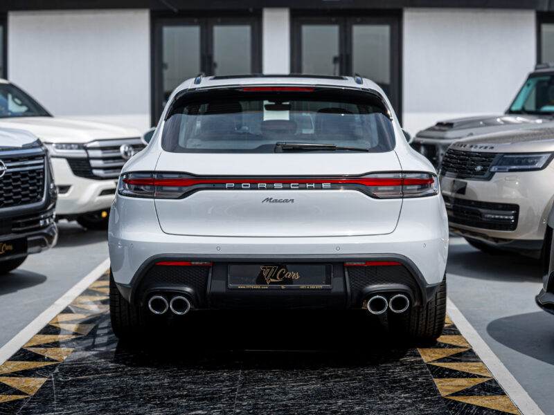 2024 Porsche Macan 2.0 Litres 4-cylinder Petrol Engine White Red SUV AWD GCC Specs